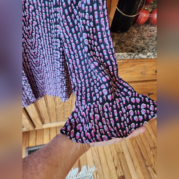 Van Heusen Tops - Van Heusen blouse, size L, EUC pink, black, lilac purple print